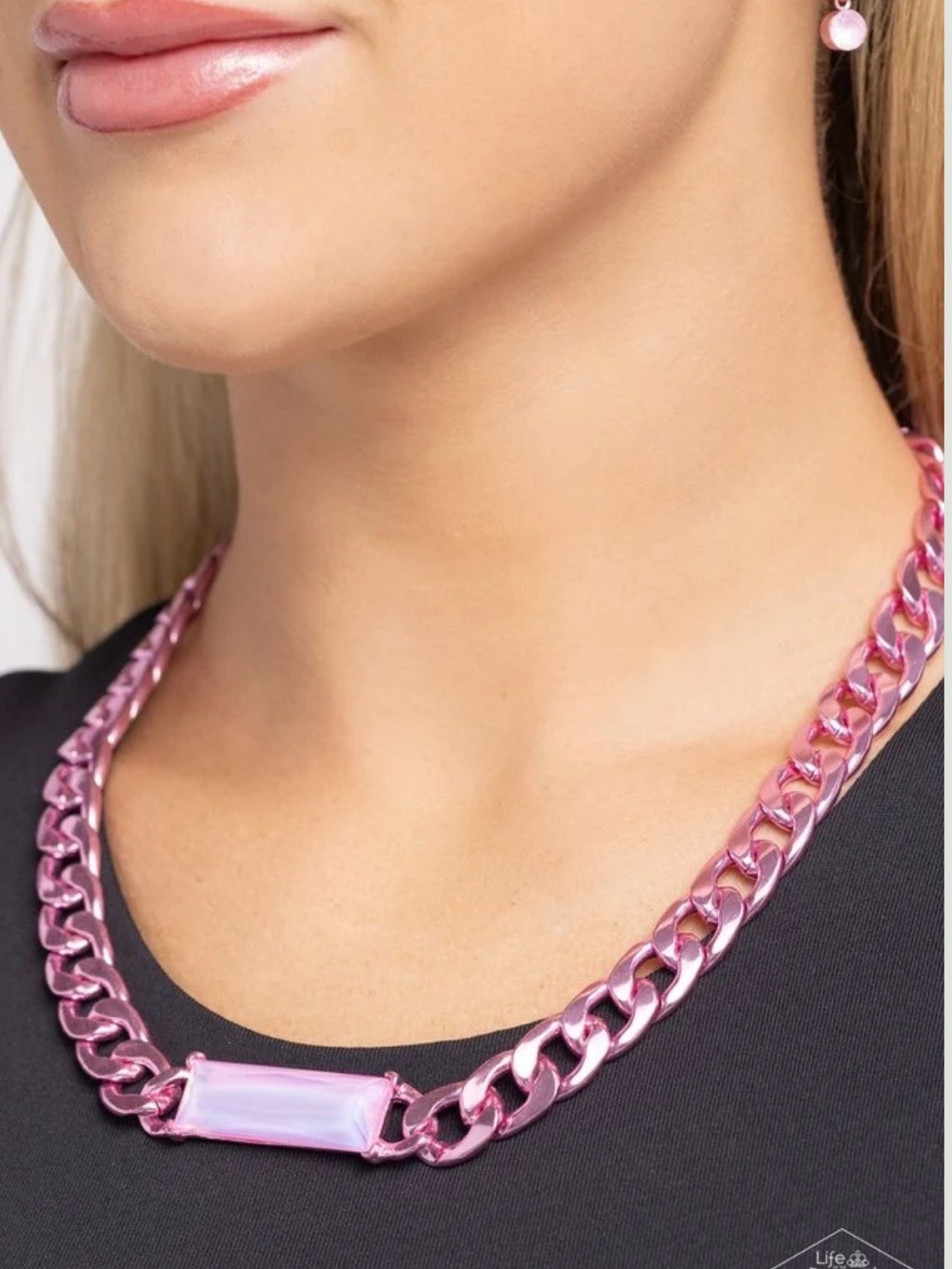 Paparazzi Necklace ~ Urban Royalty - Pink
